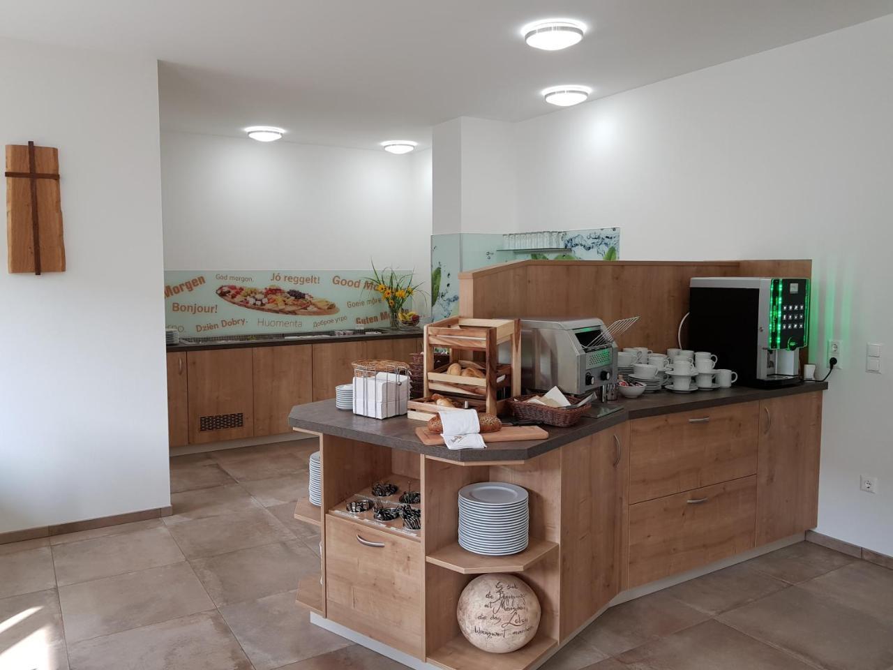 Hotel Rimo Ort im Innkreis ภายนอก รูปภาพ